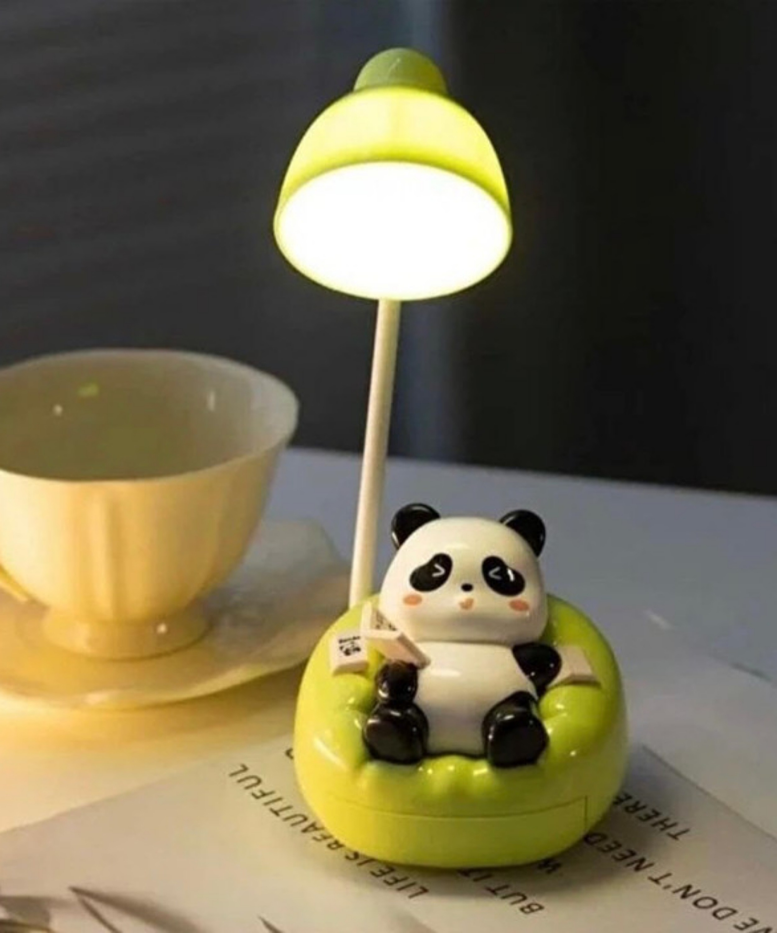 Cute panda mini table lamp